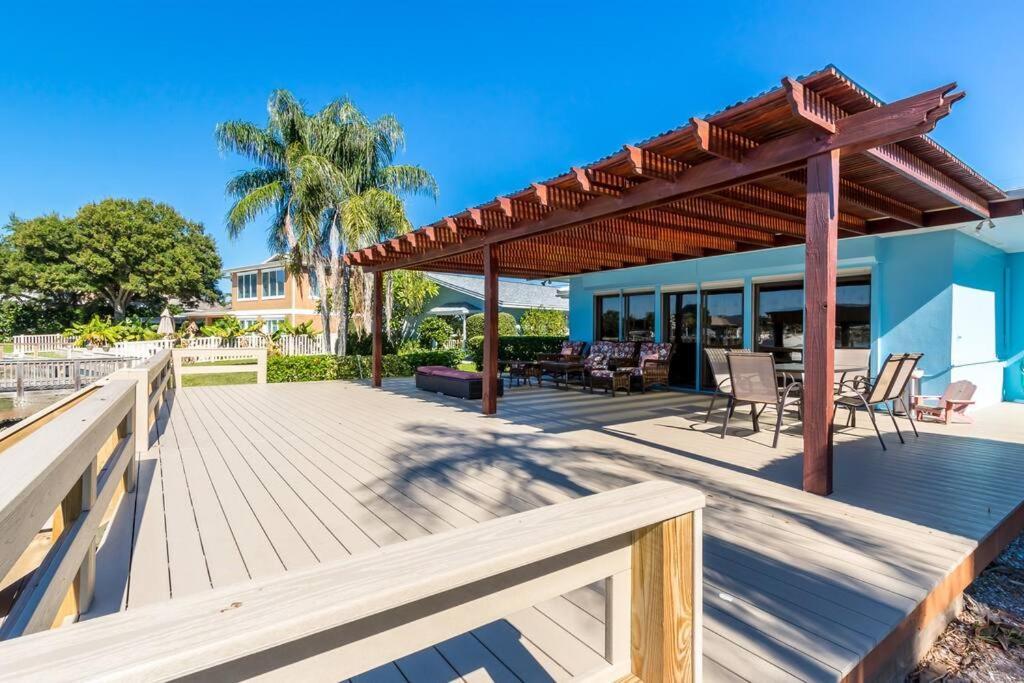 Amazing Water Front View Home Newly Renovated 3Bd 2Bth クリアウォーター・ビーチ エクステリア 写真